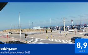 Frontaal Zeezicht In Appartement De Strandjutter