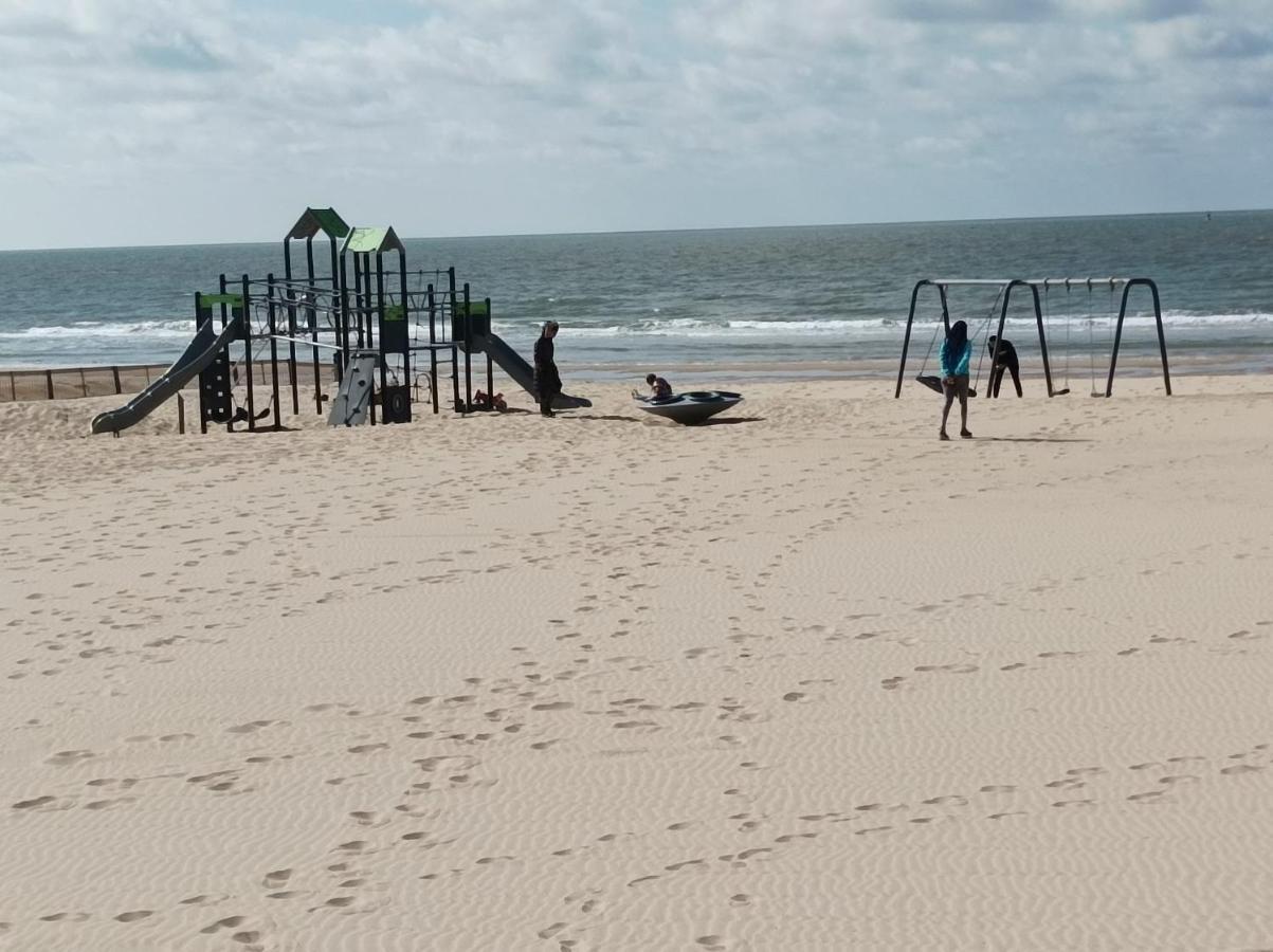 Frontaal Zeezicht In Appartement De Strandjutter Ostende Exterior foto